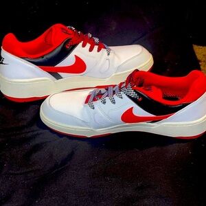 Nike forces size 12 men’s red and black